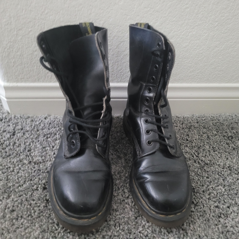 Dr. Martens Black 10 Hole  1490 Combat Boots From 90s US WM 8 Men 7 UK 6